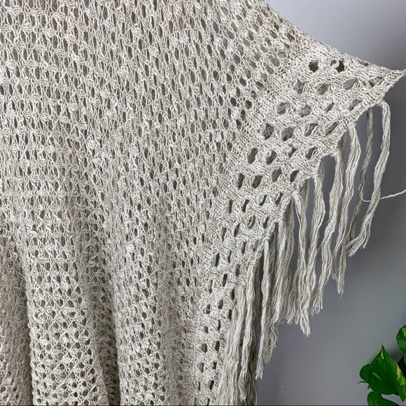 Boho Open Crochet Knit Tassle Fringe Poncho - Picture 9 of 9